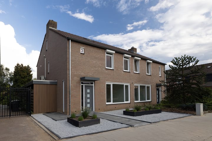 Photo 5 of Olmstraat 44