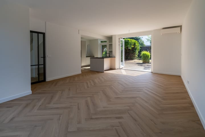 Photo 14 of Olmstraat 44