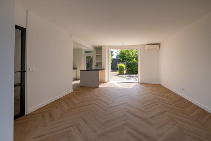 Photo 15 of Olmstraat 44