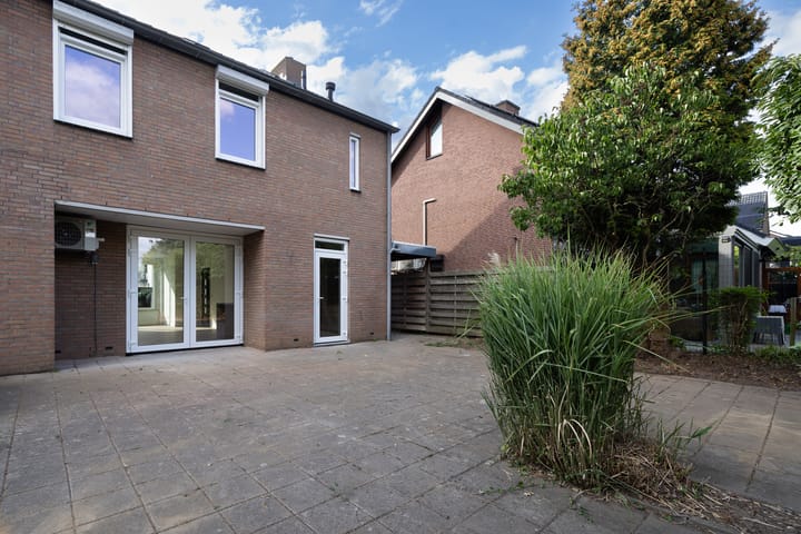 Photo 54 of Olmstraat 44