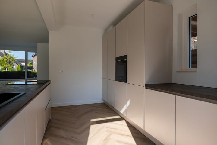 Photo 59 of Olmstraat 44