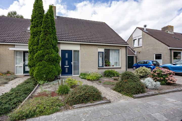 Photo 2 of Buitensingel 60