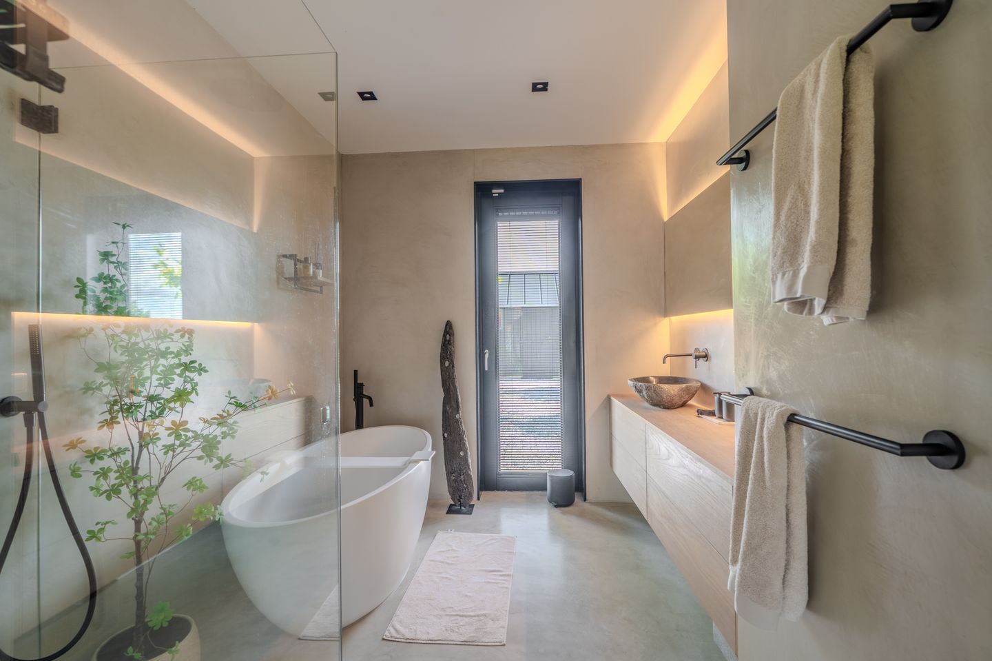 Photo 10 of Falster 1