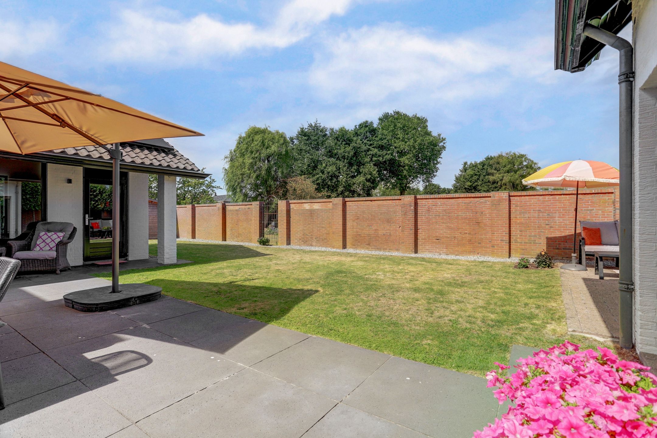 Photo 60 of Hazenstraat 4