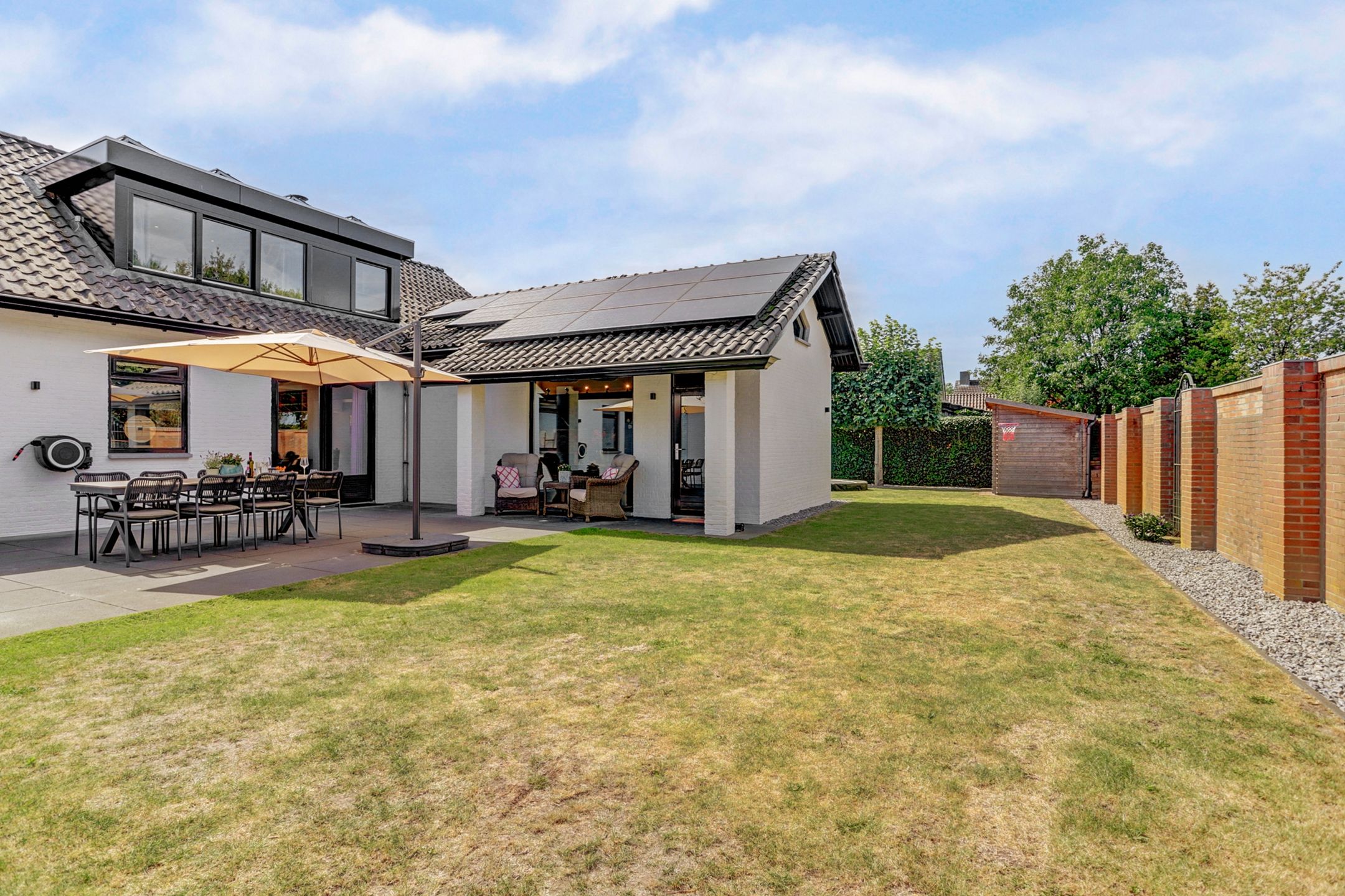 Photo 66 of Hazenstraat 4