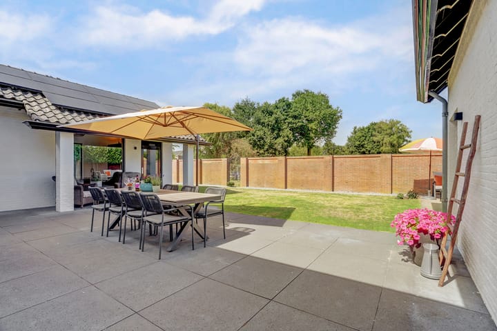 Foto 59 van Hazenstraat 4