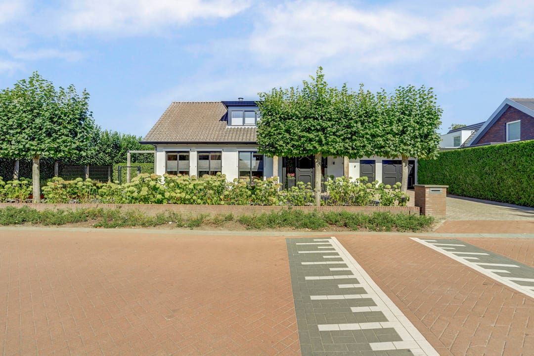 Photo 83 of Hazenstraat 4