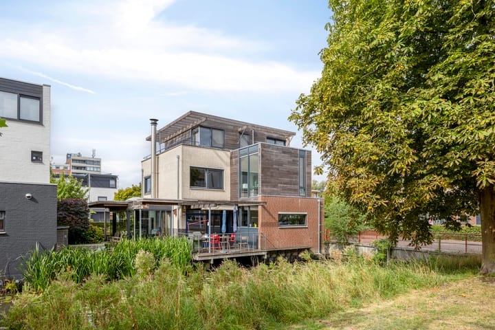 Foto 2 van Borkumkade 1