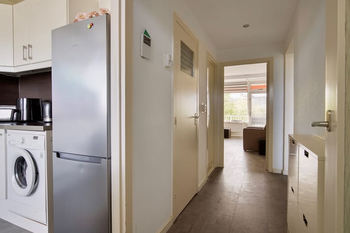 Photo 14 of Volendamlaan 899