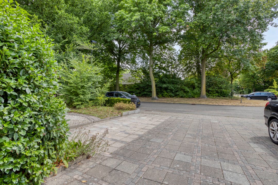 Photo 47 of Marsstraat 33