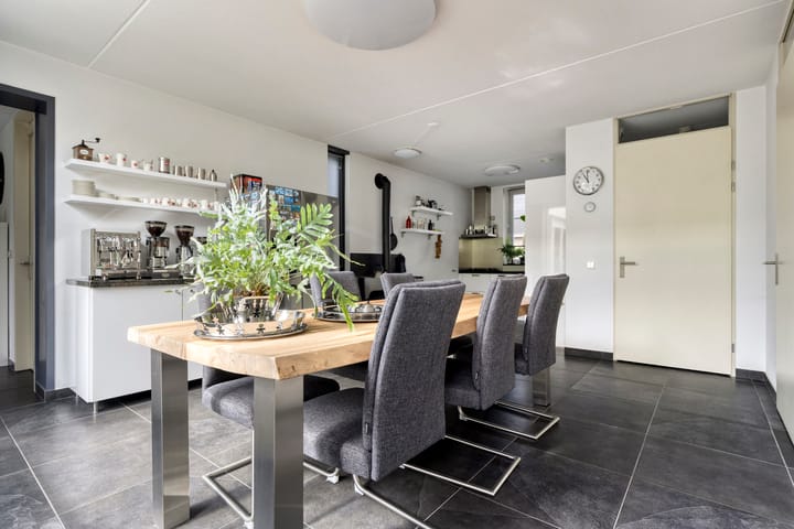 Foto 2 van Leverkruid 36