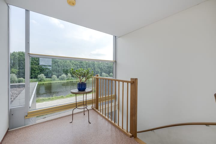 Foto 36 van Hofvliet 77