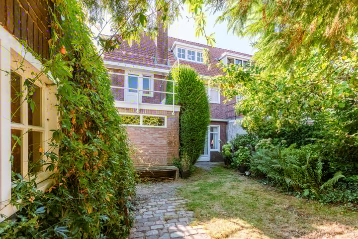 Foto 36 van Sperwerlaan 4-A