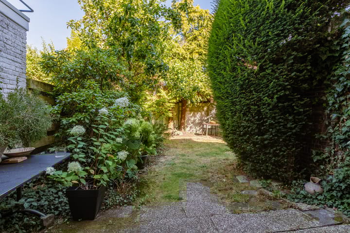 Foto 37 van Sperwerlaan 4-A