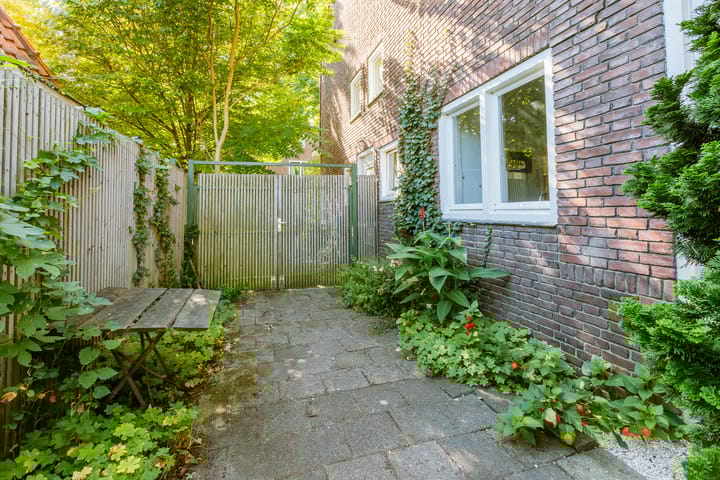 Foto 44 van Sperwerlaan 4-A