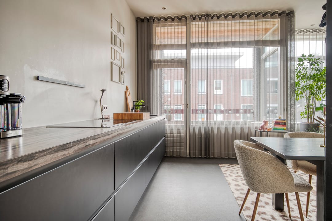 Foto 11 van Julianastraat 43