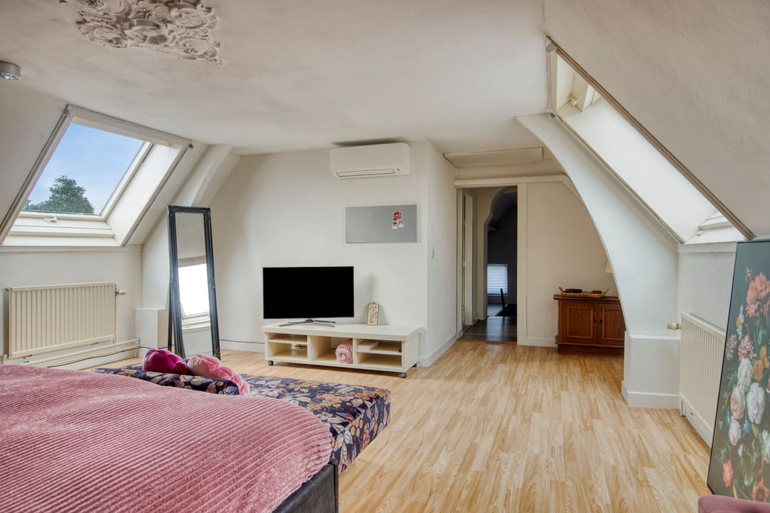 Foto 22 van Julianastraat 43