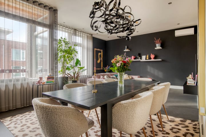 Photo 4 of Julianastraat 43