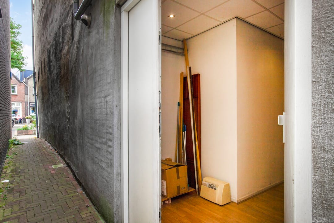 Photo 17 of Raam 123