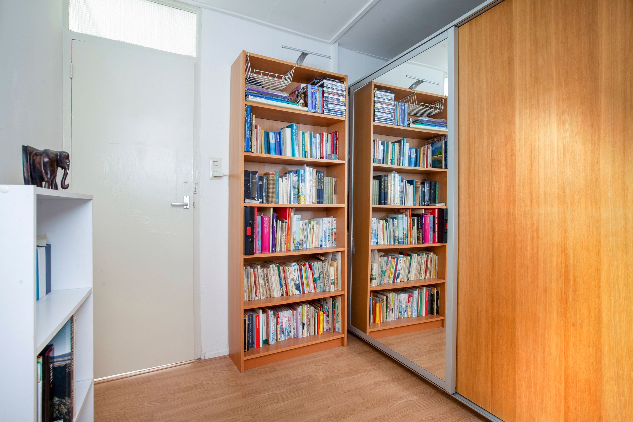 Photo 36 of Raam 123