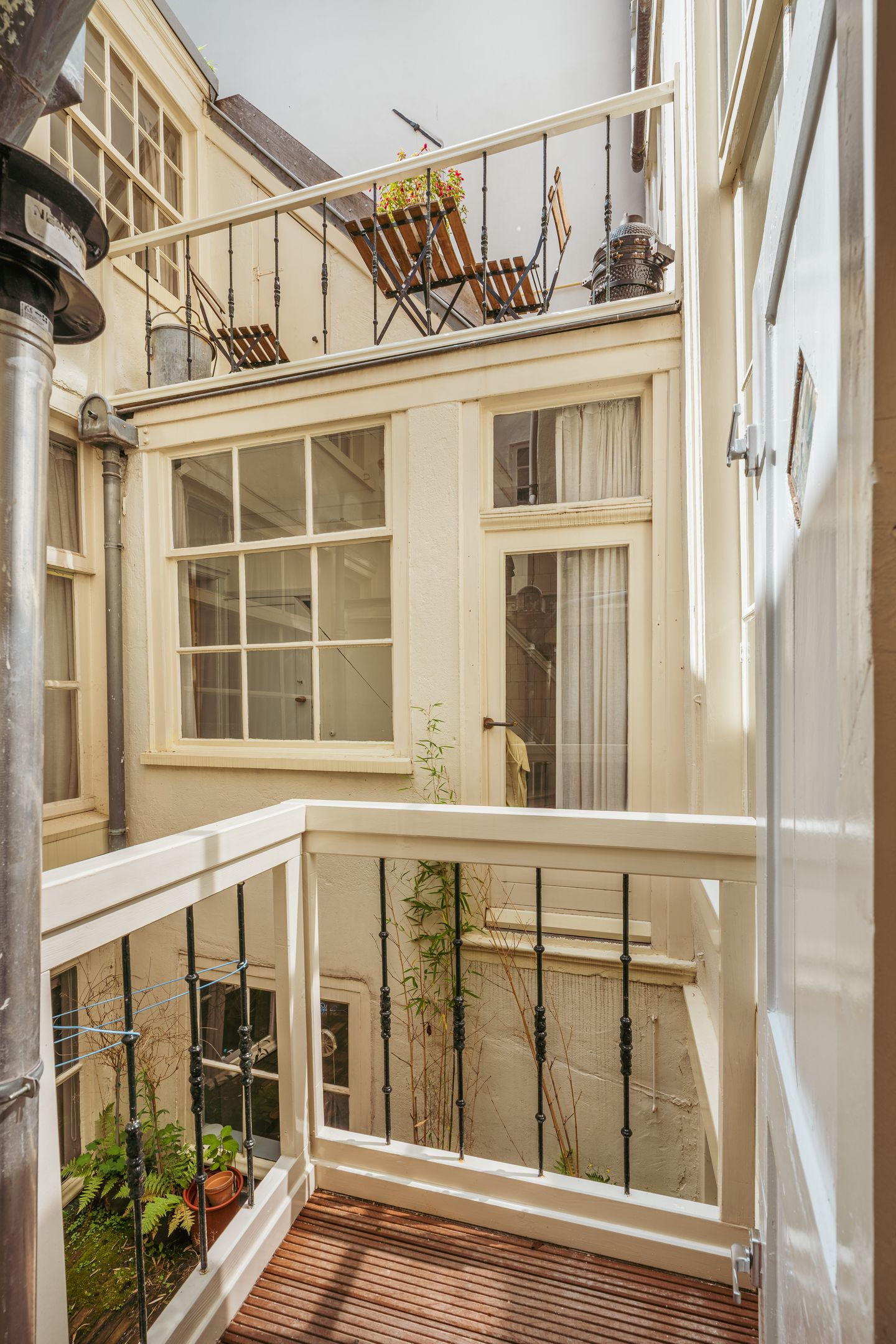 Photo 10 of Leliegracht 7-H