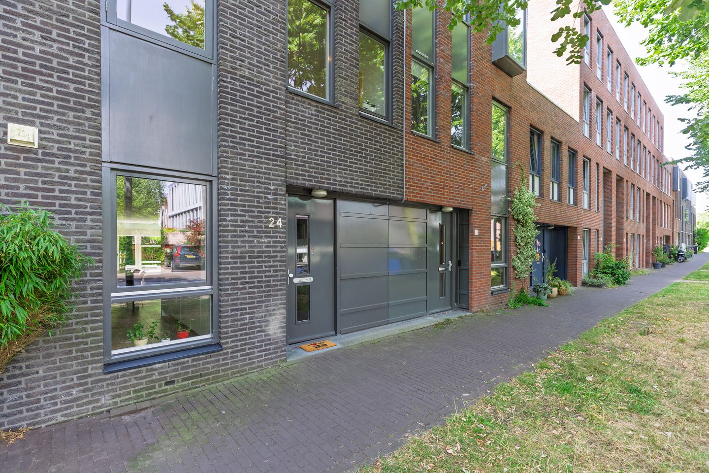 Photo 40 of Zwanebloemlaan 24