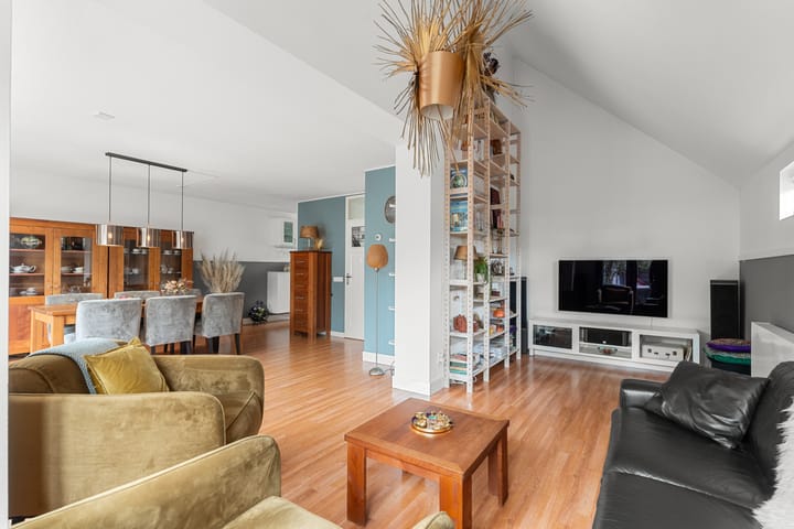 Foto 6 van Suze Robertsonstraat 7