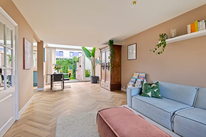 Foto 14 van Cornelis Roosstraat 17