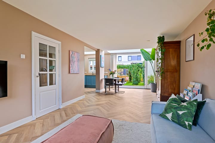 Foto 15 van Cornelis Roosstraat 17