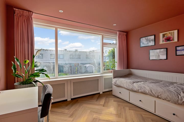 Foto 31 van Cornelis Roosstraat 17