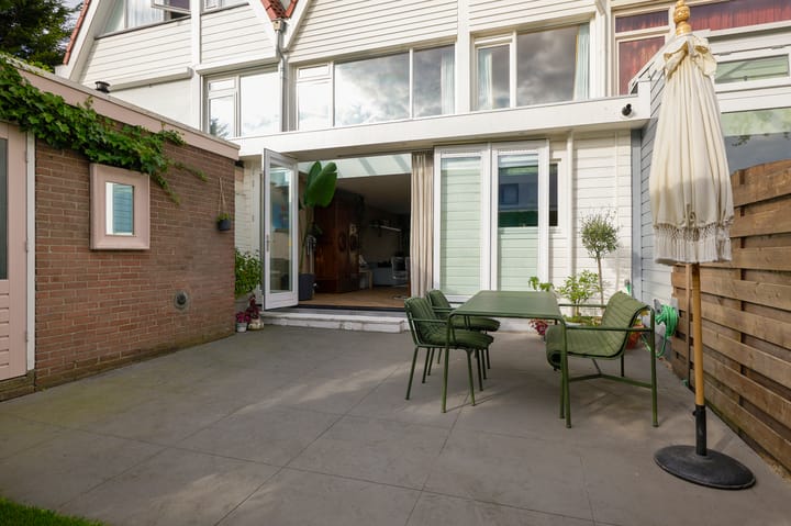 Foto 22 van Cornelis Roosstraat 17