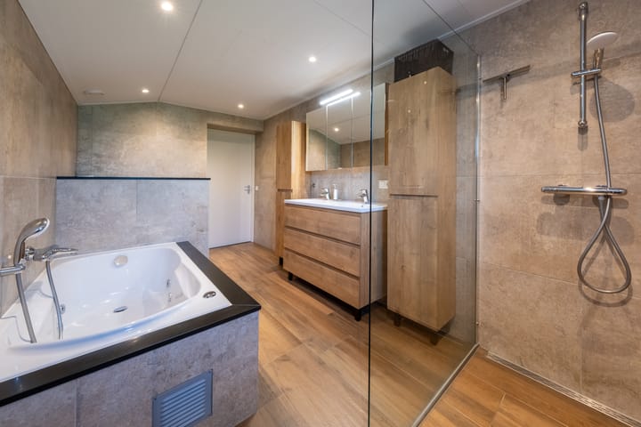 Foto 29 van Halbe Wiersemaweg 12