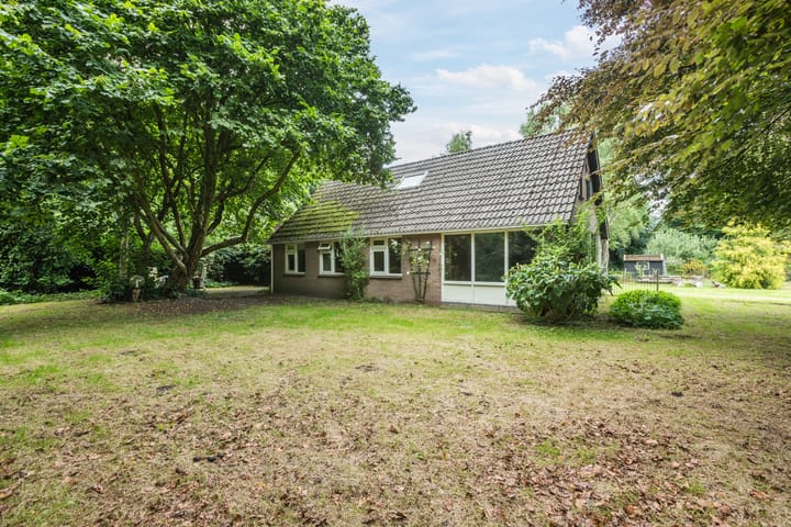 Photo 2 of Ericasestraat 112