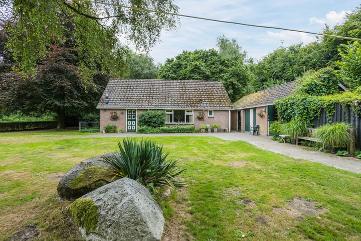 Photo 5 of Ericasestraat 112