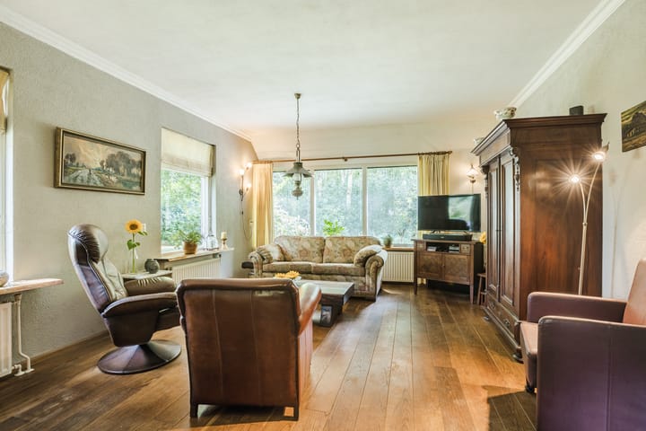 Photo 8 of Ericasestraat 112