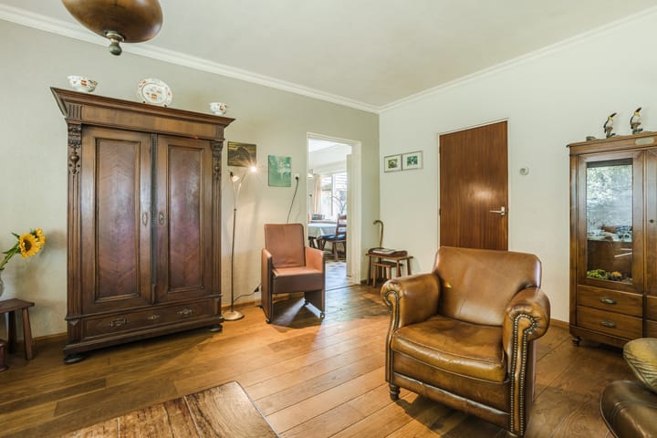 Photo 10 of Ericasestraat 112