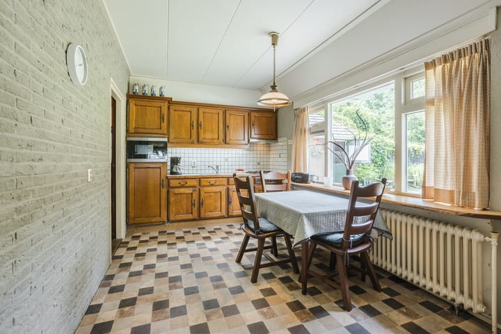 Photo 11 of Ericasestraat 112