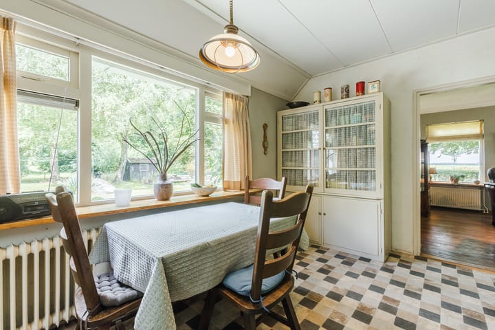 Photo 13 of Ericasestraat 112