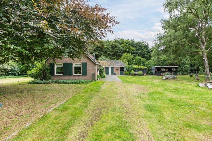 Photo 35 of Ericasestraat 112