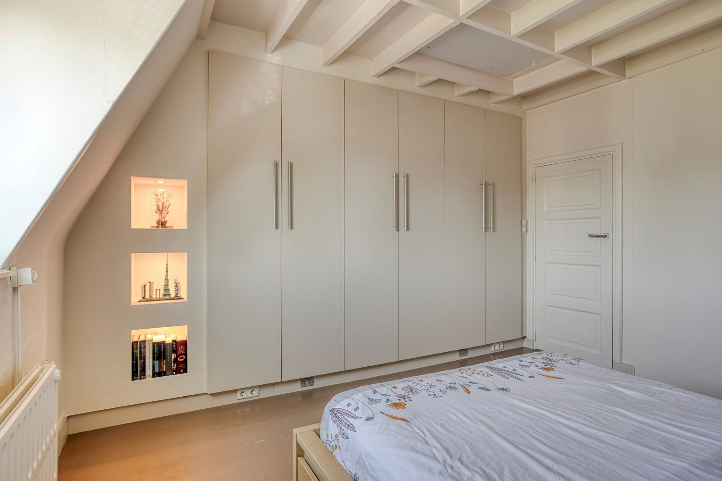 Photo 29 of Herbenusstraat 49