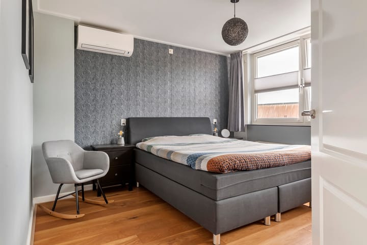 Photo 37 of Adam van Delenstraat 6-E