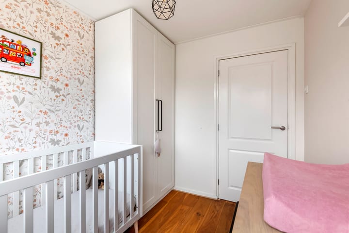 Photo 45 of Adam van Delenstraat 6-E