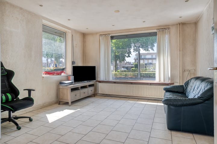 Photo 9 of Braakstraat 104