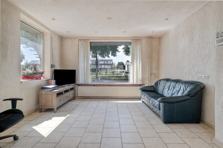 Photo 10 of Braakstraat 104