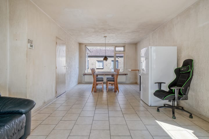 Photo 12 of Braakstraat 104