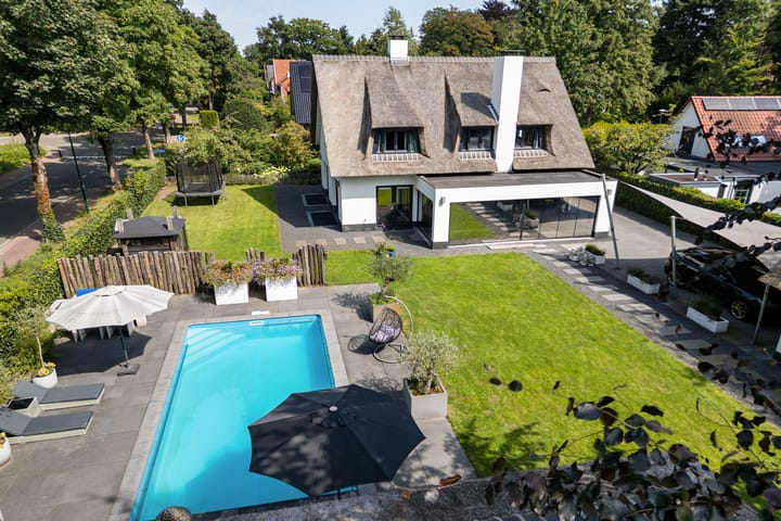 Photo 2 of Bosstraat 35