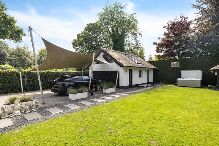 Photo 3 of Bosstraat 35