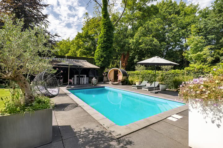 Photo 32 of Bosstraat 35