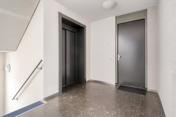 Photo 10 of Prins Hendrikstraat 30-06