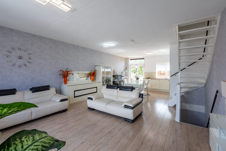 Photo 5 of Operatie Mannahof 51